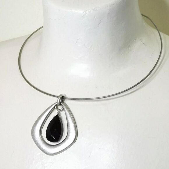 Lia Sophia CONCERTO  Pendant Collar Necklace, 17",  NWOT - Picture 4 of 4